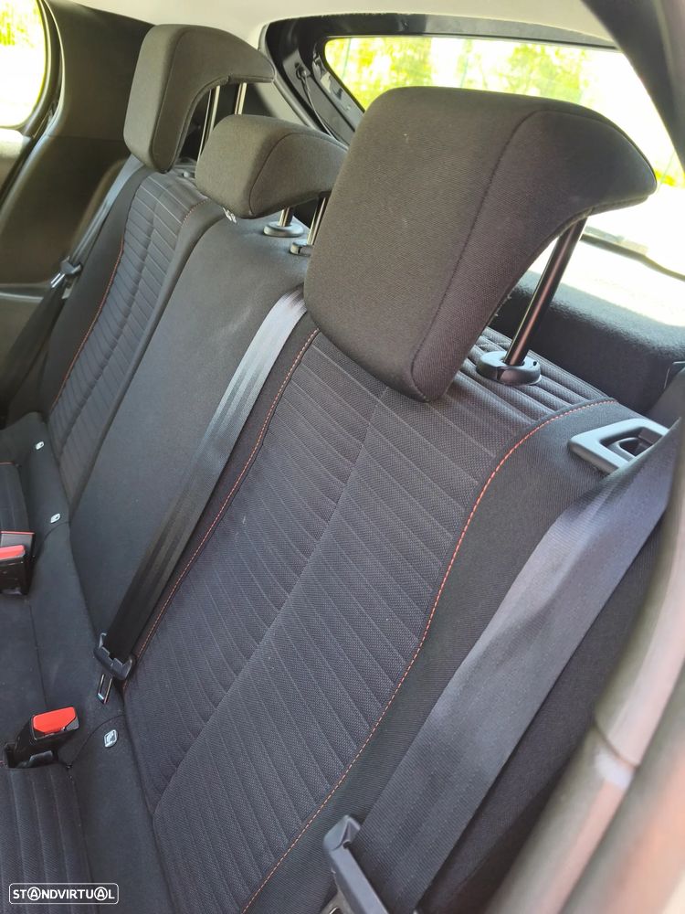 Peugeot 208 1.2 PureTech Active Pack - 16