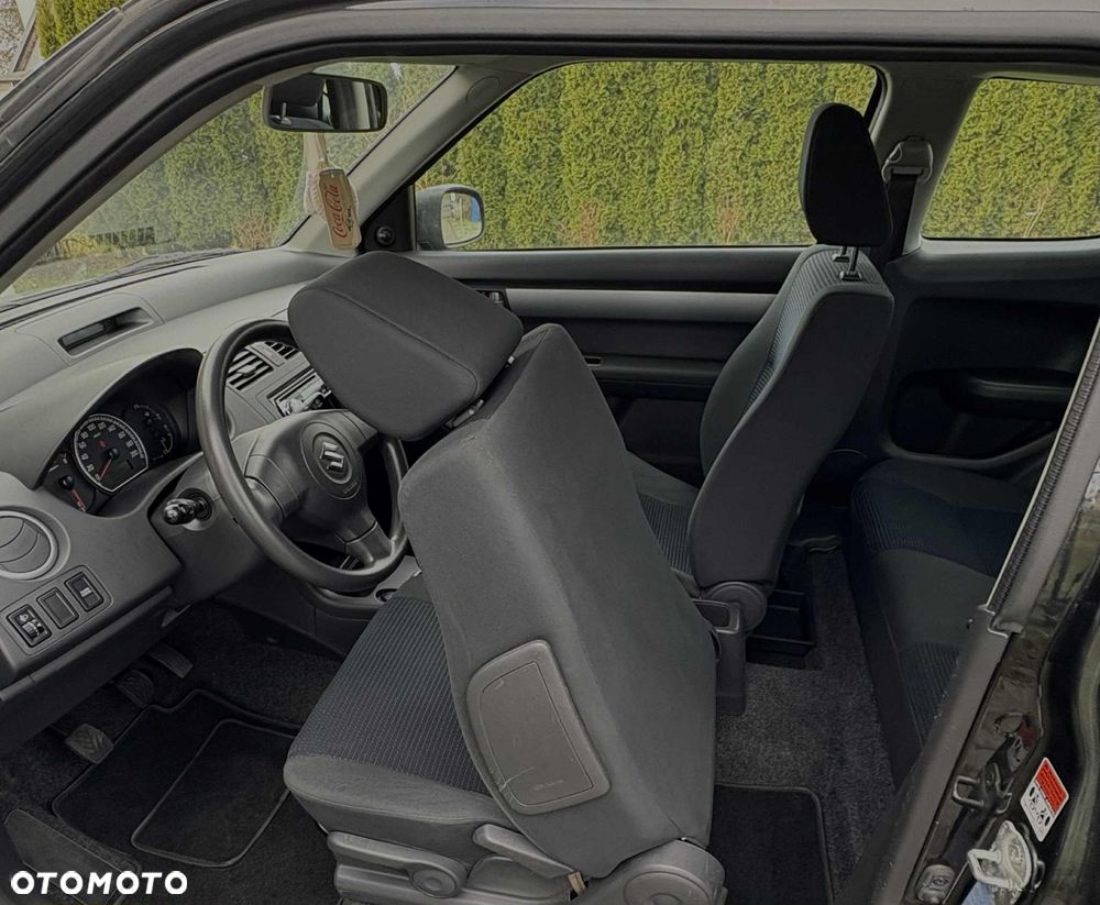 Suzuki Swift 1.3 Classic - 5