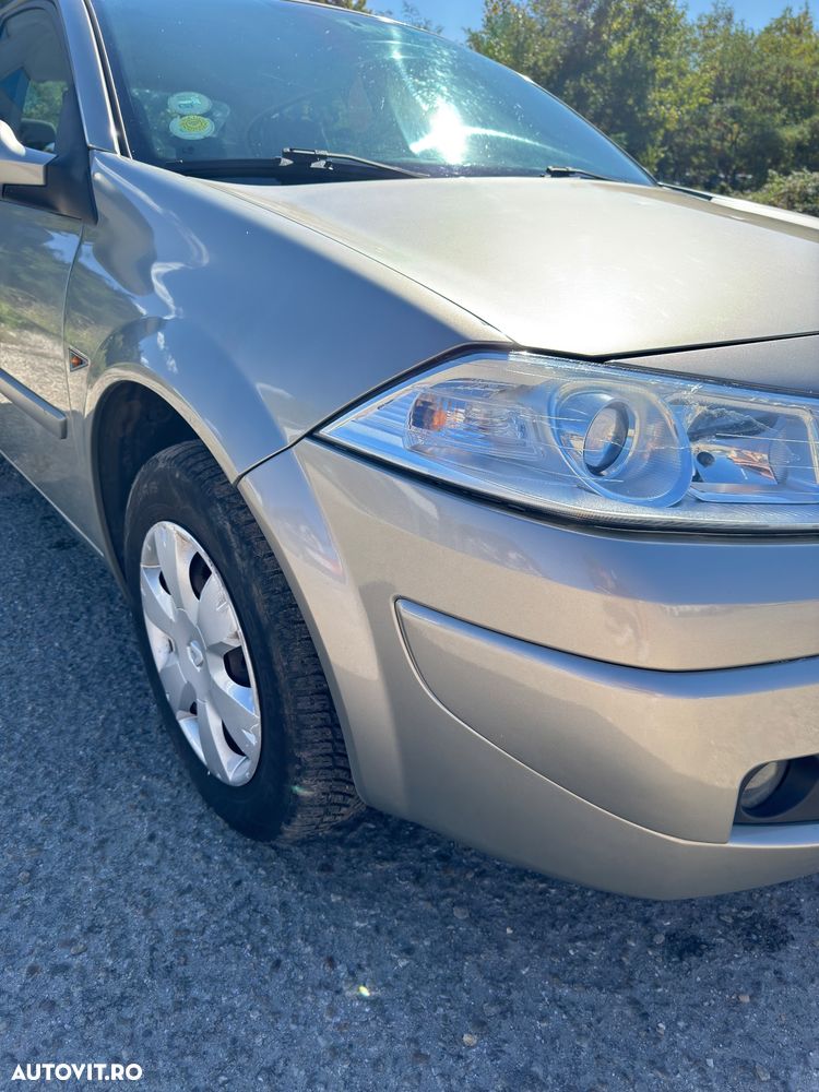 Renault Megane II 1.4 Pack Authentique - 6