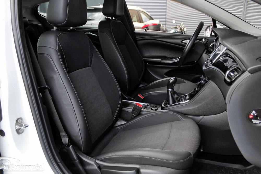 Opel Astra 1.0 Dynamic S/S - 28