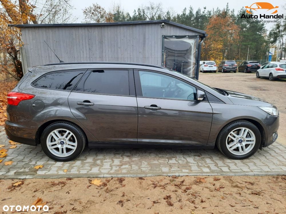 Ford Focus Turnier 1.5 EcoBoost Start-Stopp-System TITANIUM - 10