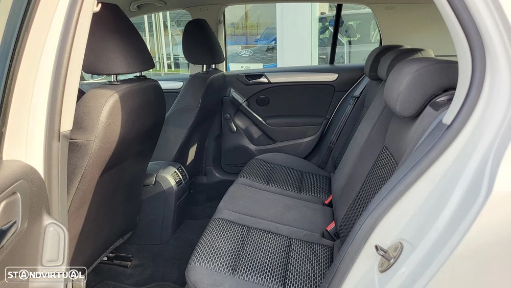 VW Golf 1.6 TDi Style - 8