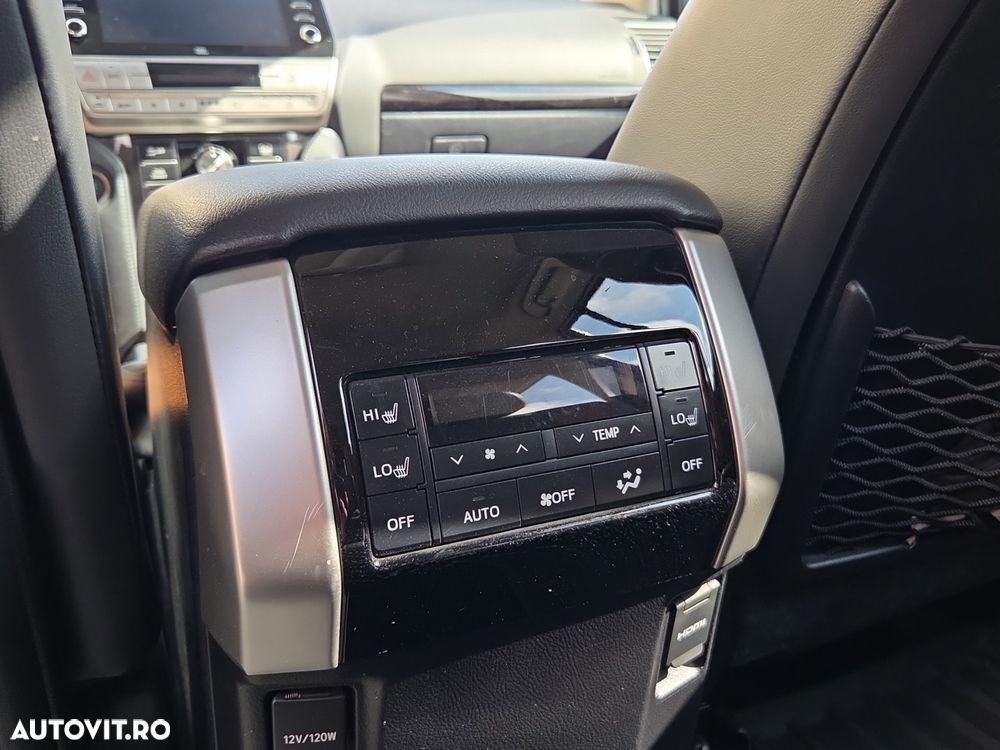 Toyota Land Cruiser 2.8l D-4D 204 CP A/T 7 locuri Luxury AVS - 14