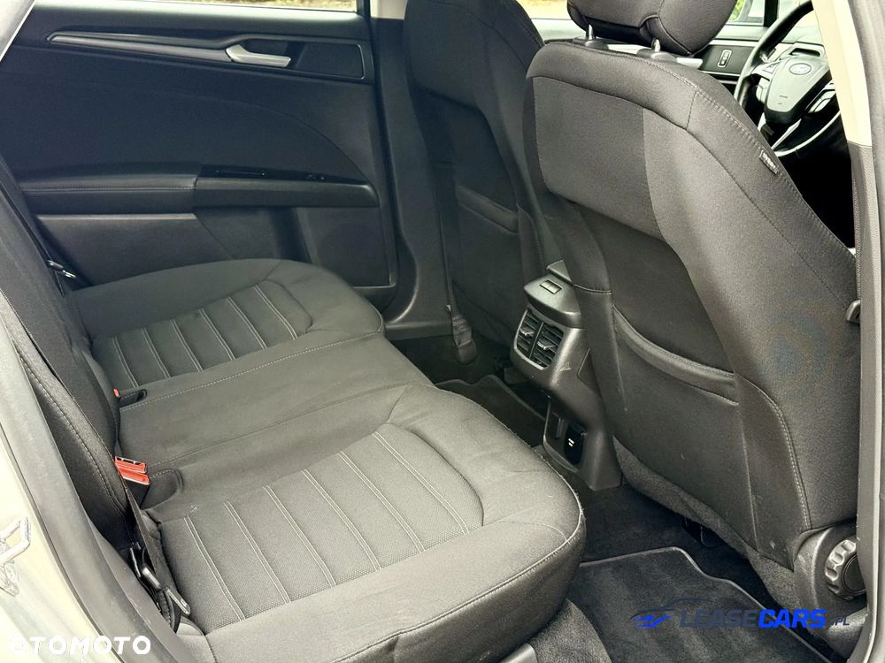 Ford Mondeo 2.0 EcoBlue Titanium - 13