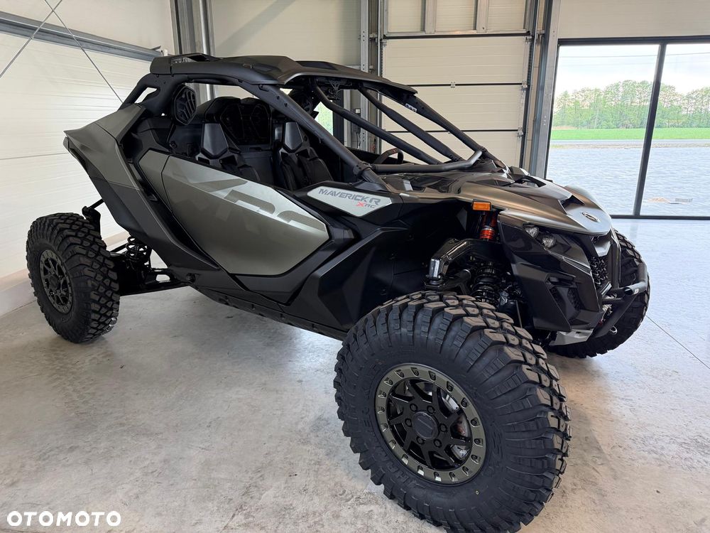Can-Am Maverick - 1