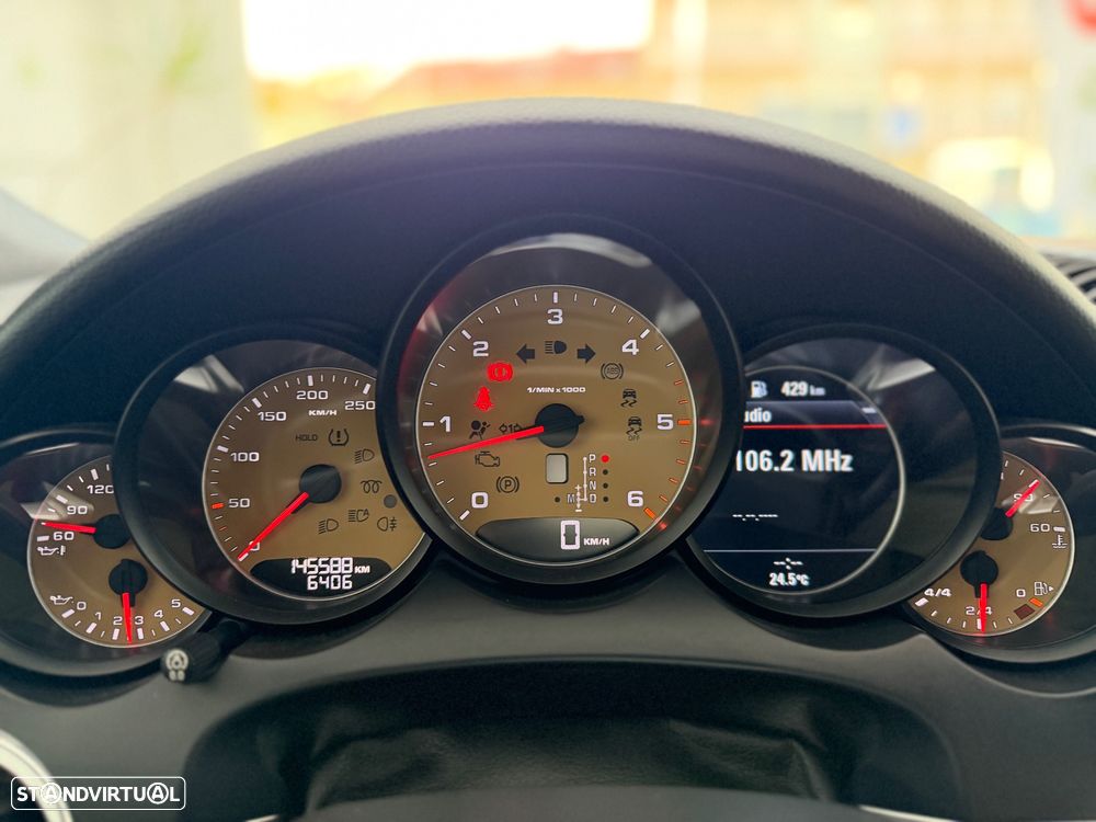 Porsche Cayenne Tiptronic S - 31