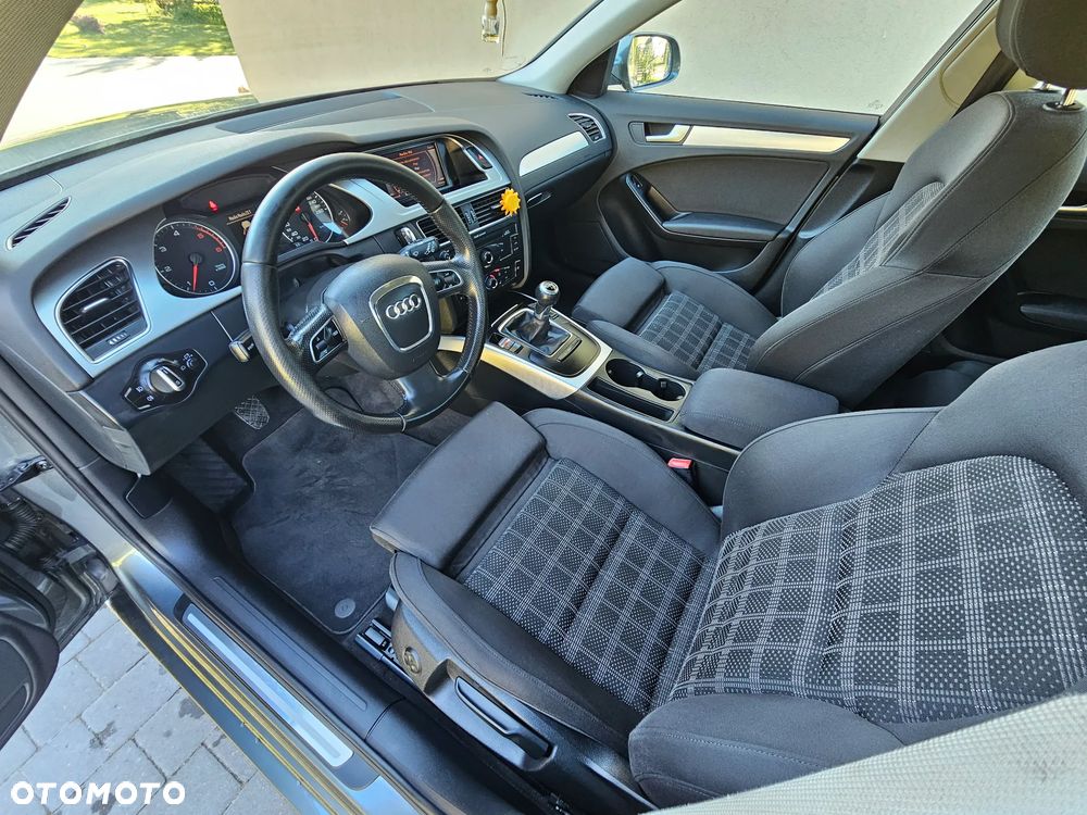 Audi A4 Avant - 11