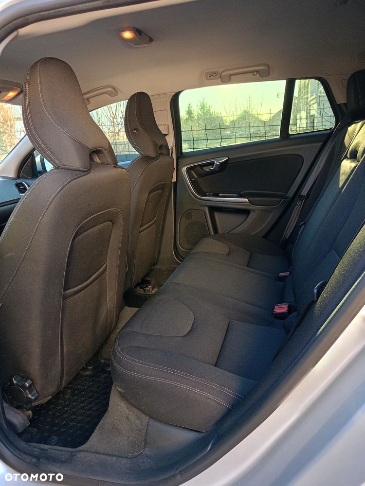 Volvo V60 - 13