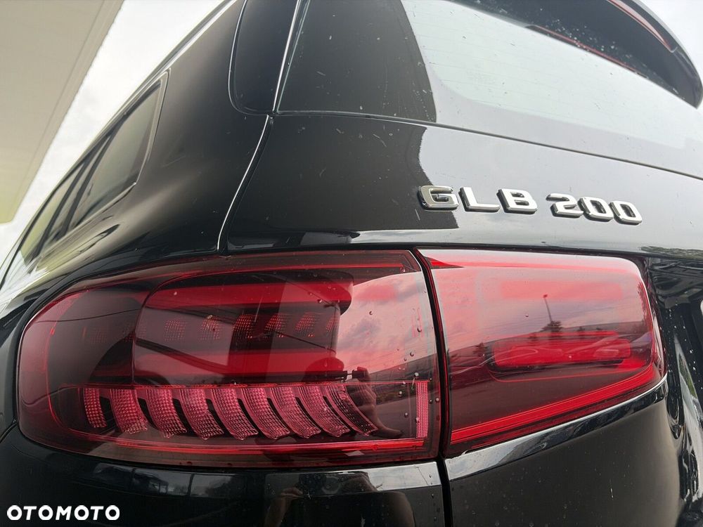 Mercedes-Benz GLB - 18