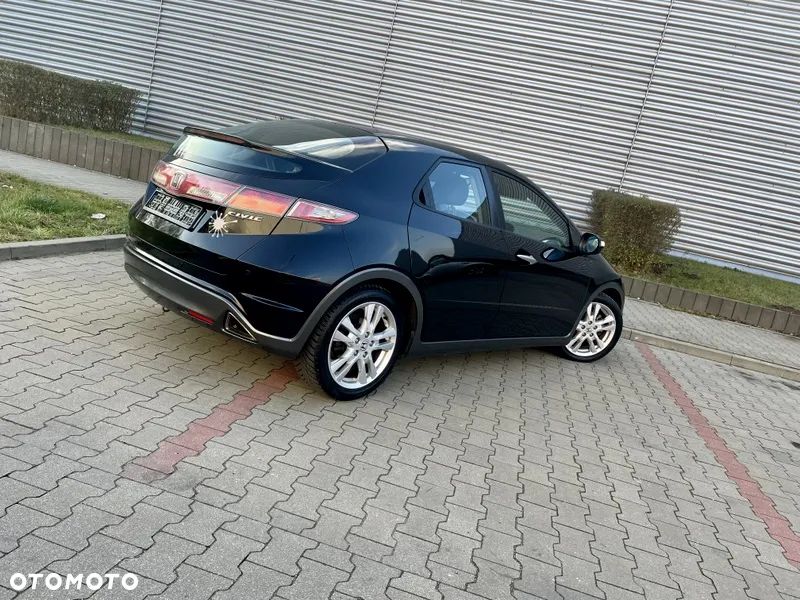 Honda Civic 1.8i-VTEC Sport - 24