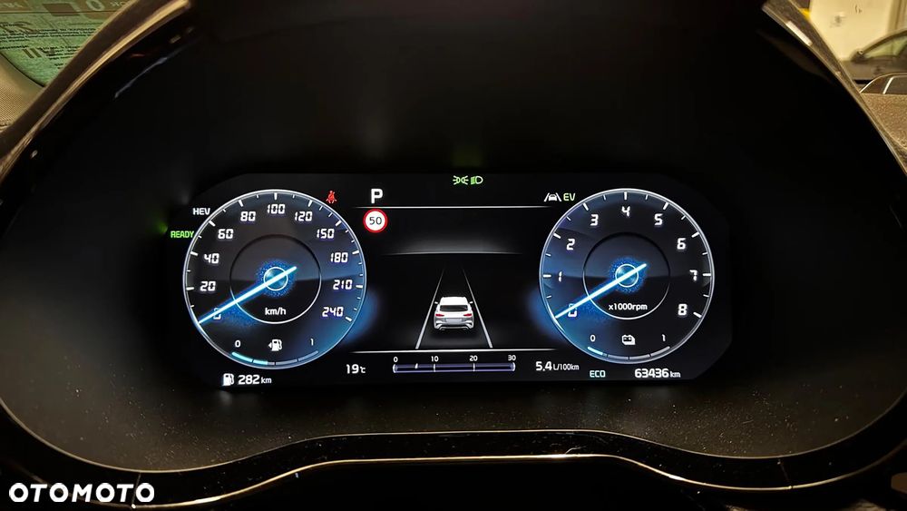 Kia XCeed - 11