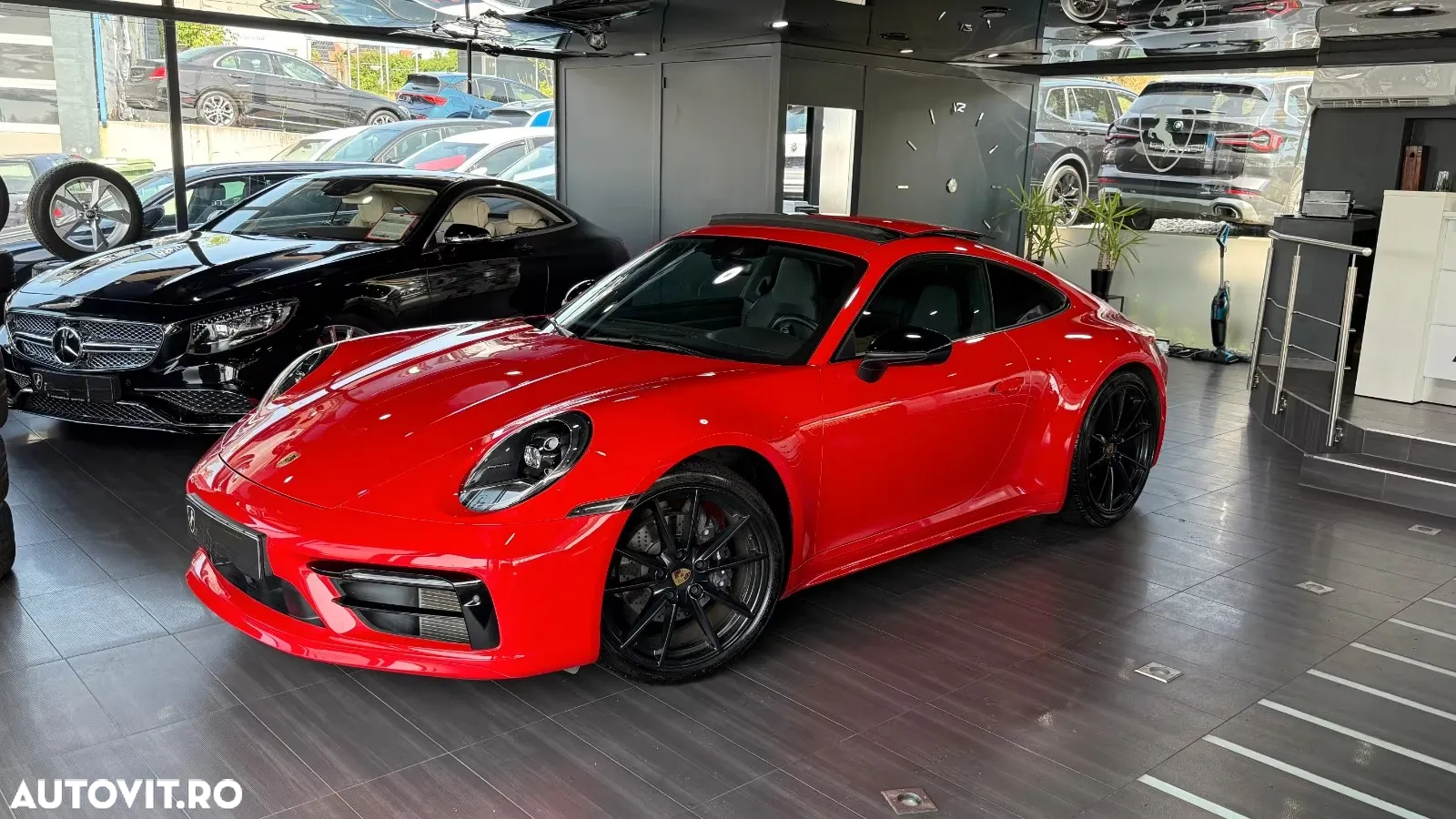 Porsche 911 Carrera 4 PDK - 13