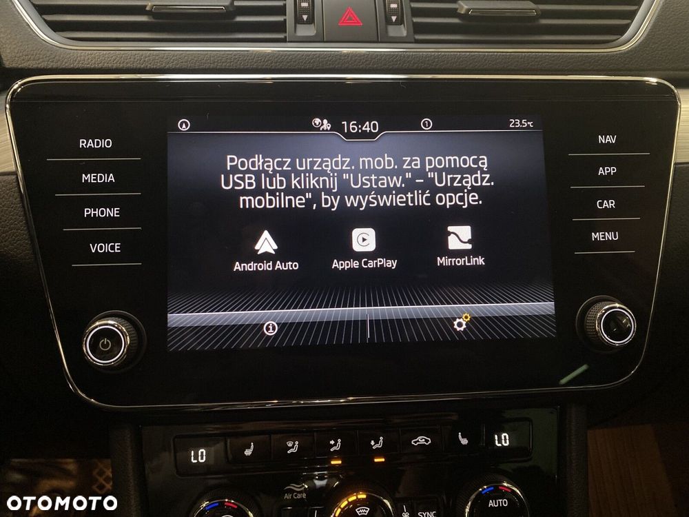 Skoda Superb 2.0 TDI SCR Ambition DSG - 21