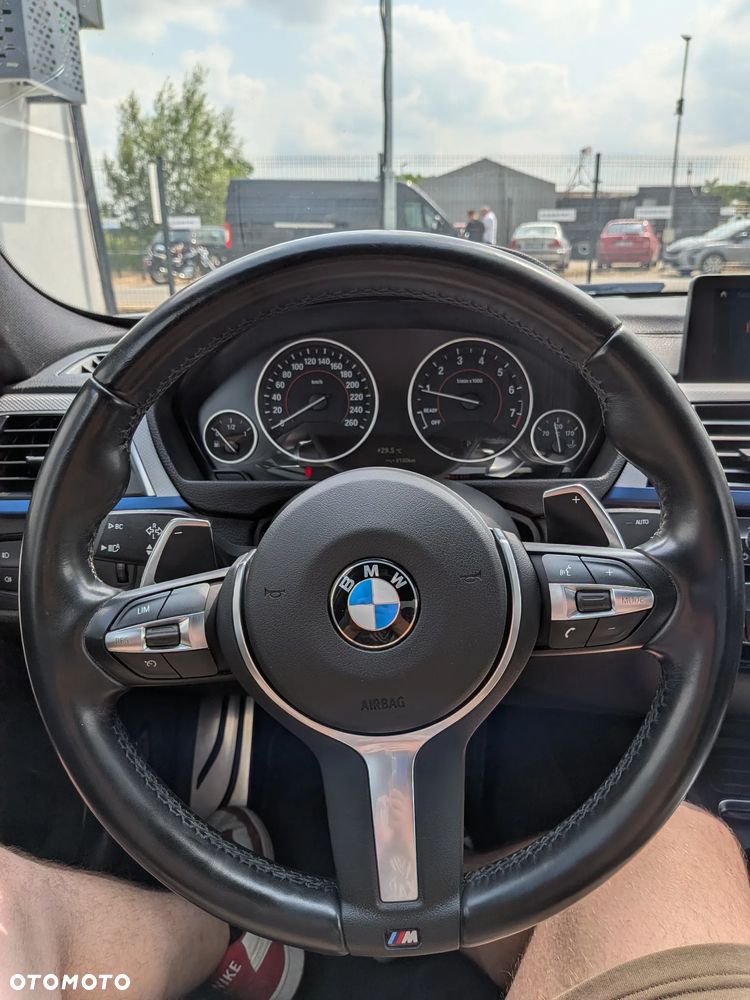 BMW Seria 3 320e M Sport sport - 15