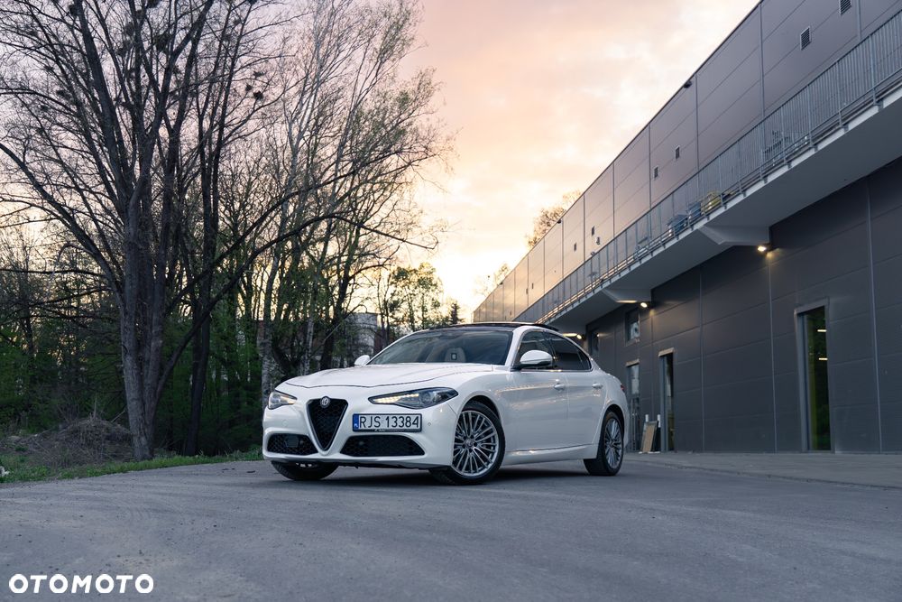 Alfa Romeo Giulia 2.0 Turbo TI Q4 - 1