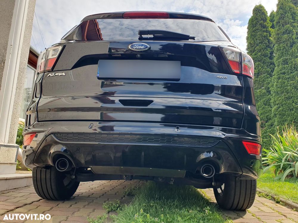 Ford Kuga 2.0 TDCi 4WD Powershift ST-Line - 17