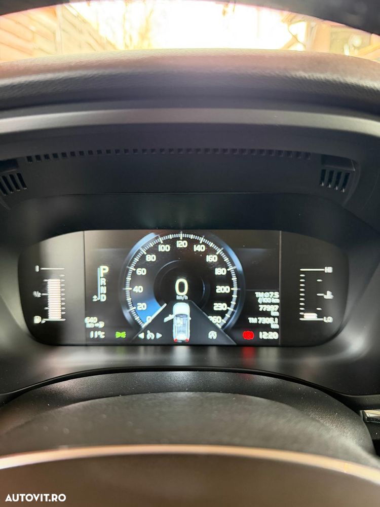 Volvo XC 60 D4 AWD Momentum - 6