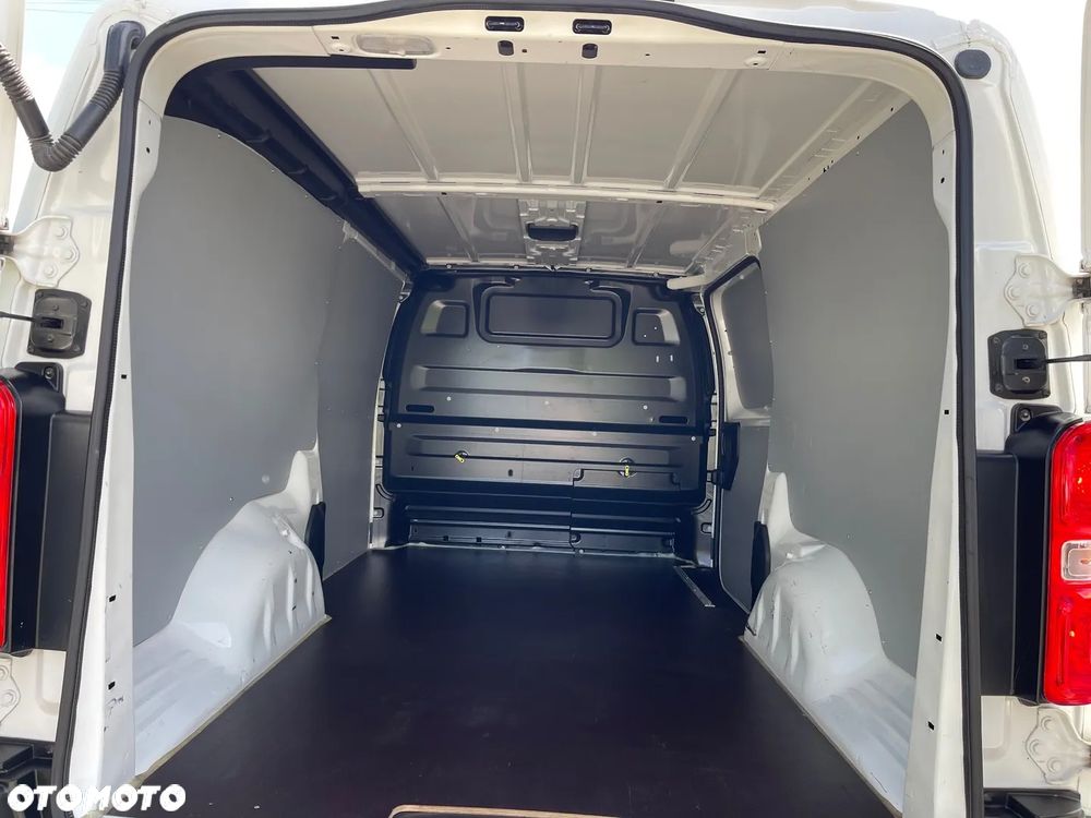 Opel Vivaro - 26