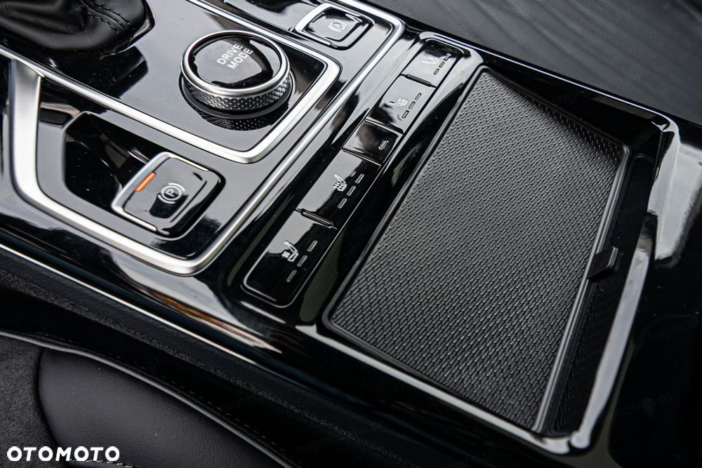 Hongqi HS5 2.0T AWD - 18