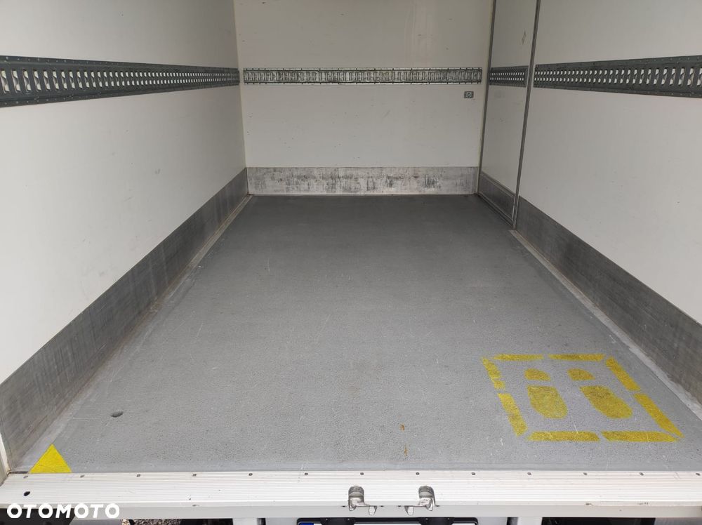 Iveco 35C18 - 13