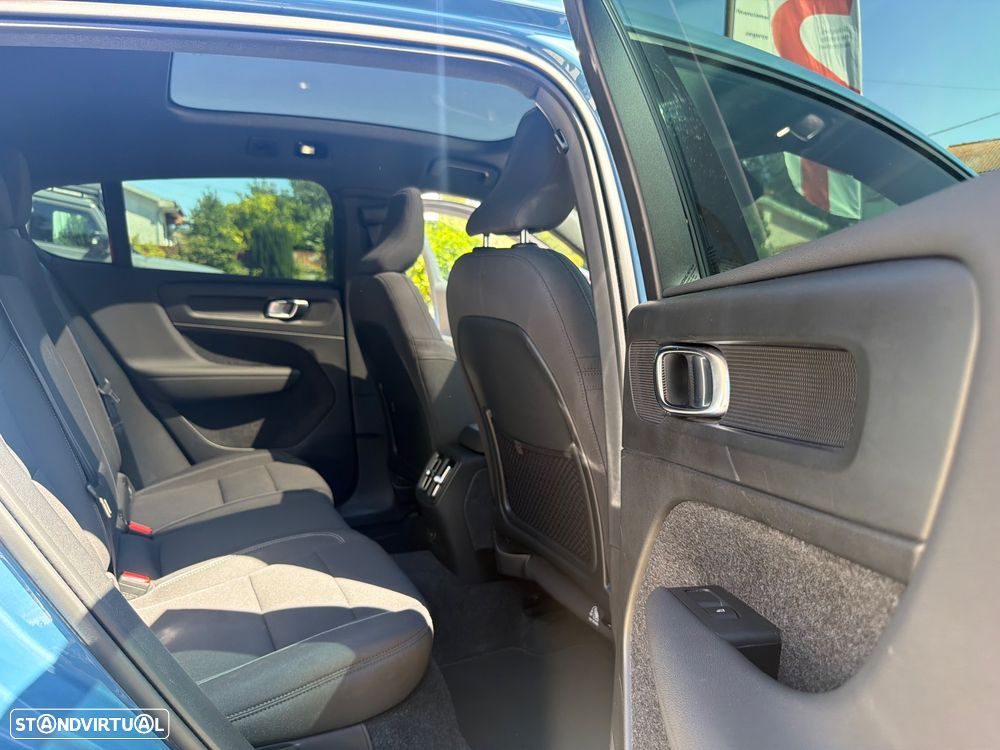 Volvo C40 Recharge 82 kWh Single M. Extended Range RWD Plus - 13