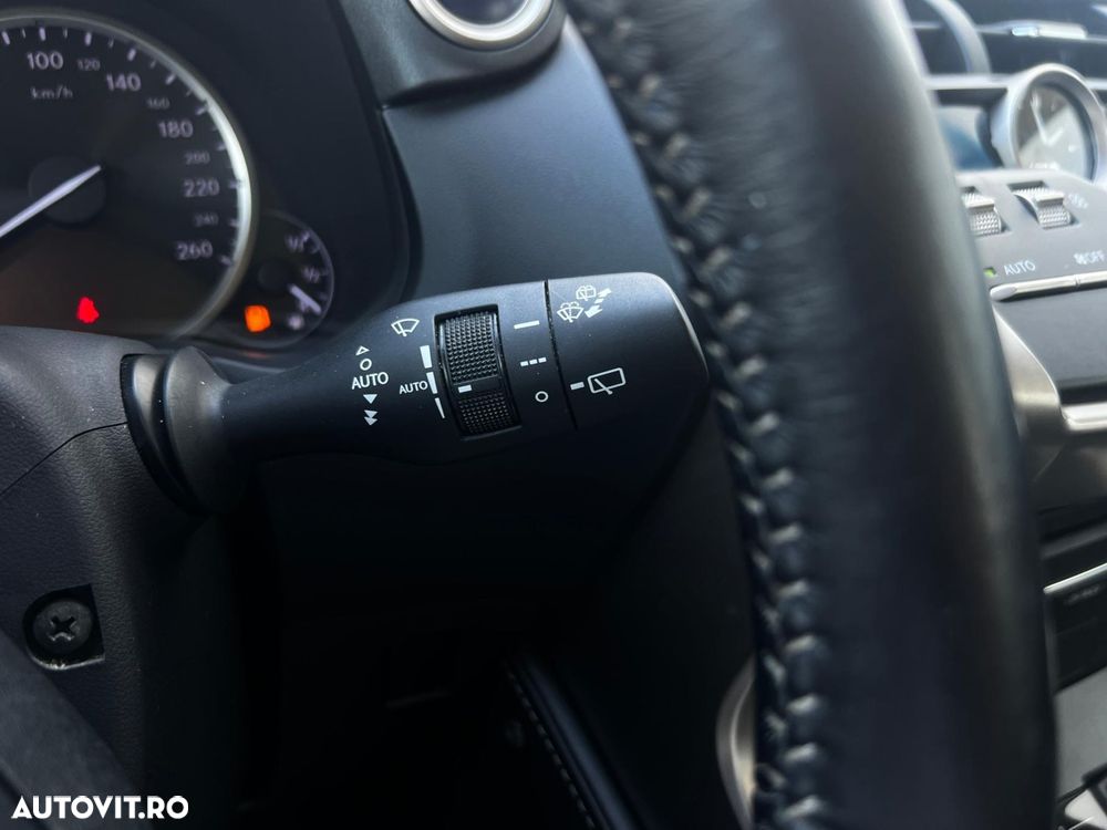Lexus Seria NX - 26