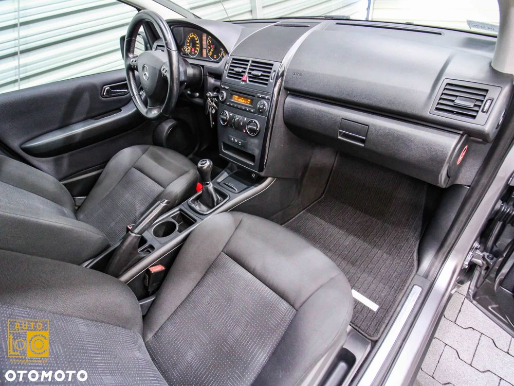 Mercedes-Benz Klasa A 160 Elegance - 8