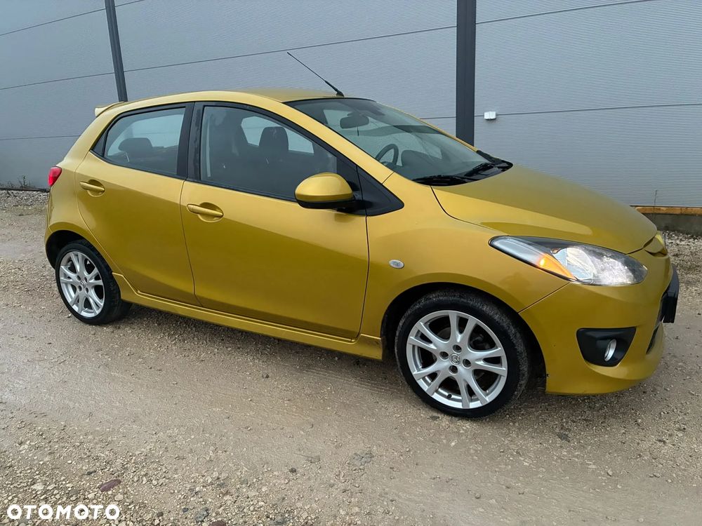 Mazda 2