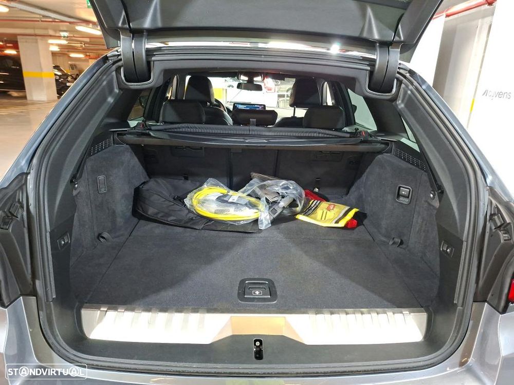 BMW 520 e Pack M - 11