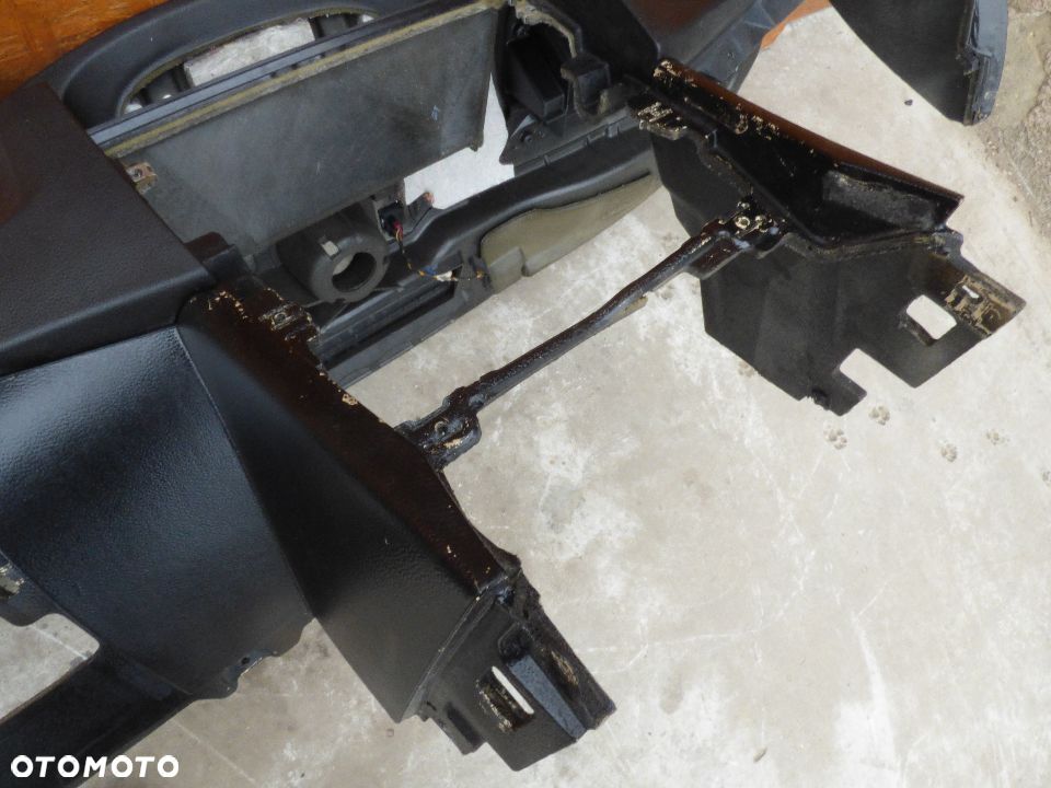 BMW E60 E61 PRZED LIFT DESKA KONSOLA  KOKPIT KLUCZYK - 6