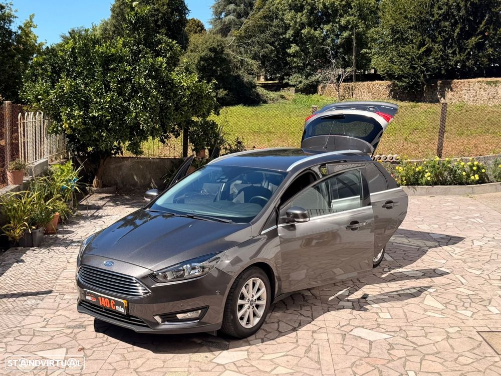 Ford Focus 1.5 TDCi ECOBlue Titanium - 11