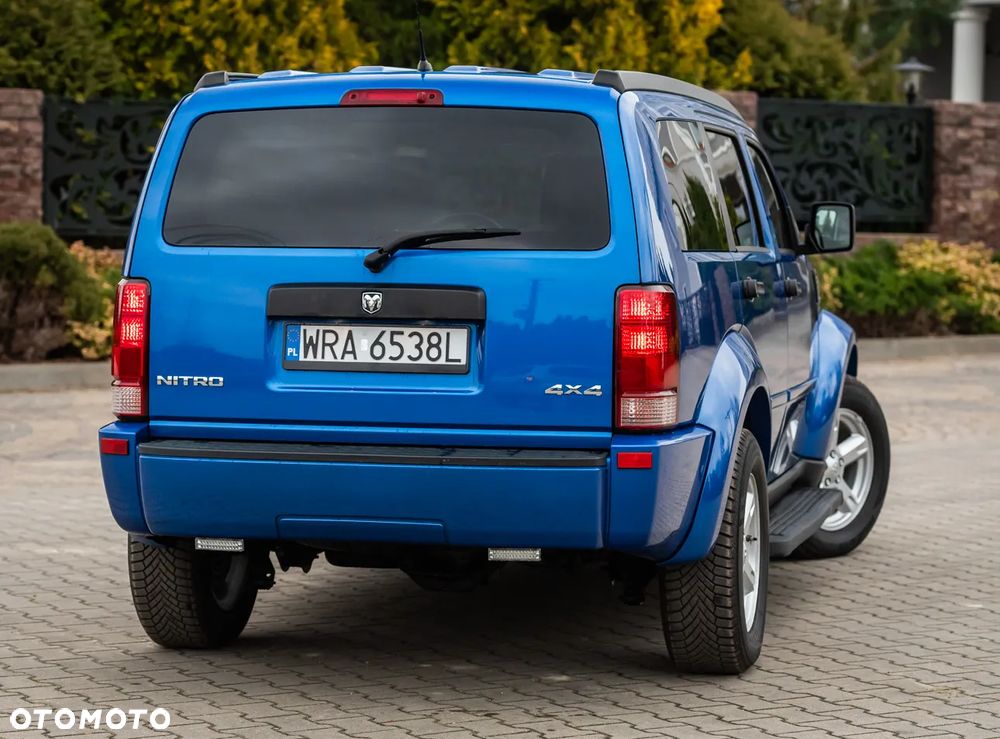 Dodge Nitro 3.7 V6 SLT - 16
