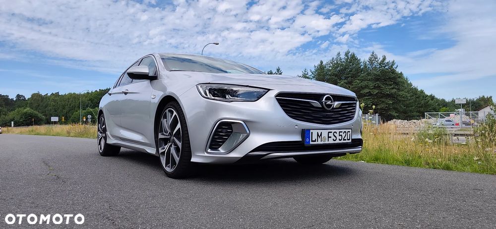 Opel Insignia 2.0 T 4x4 GSi S&S - 1