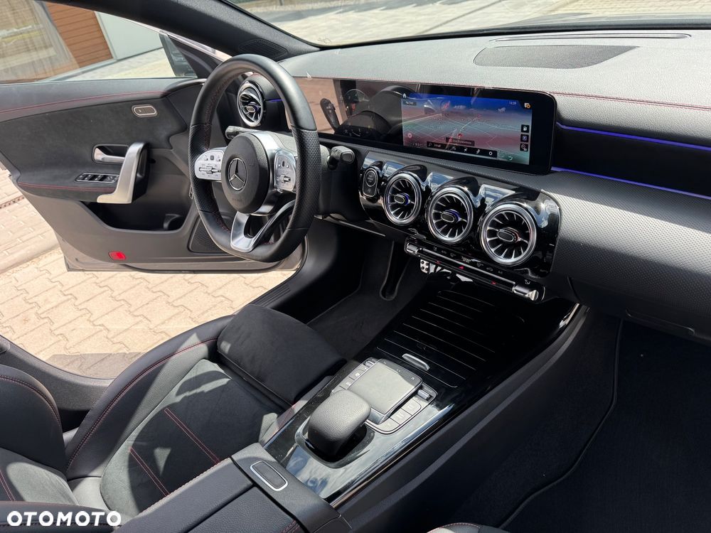 Mercedes-Benz CLA 200 mHEV AMG Line 7G-DCT - 21