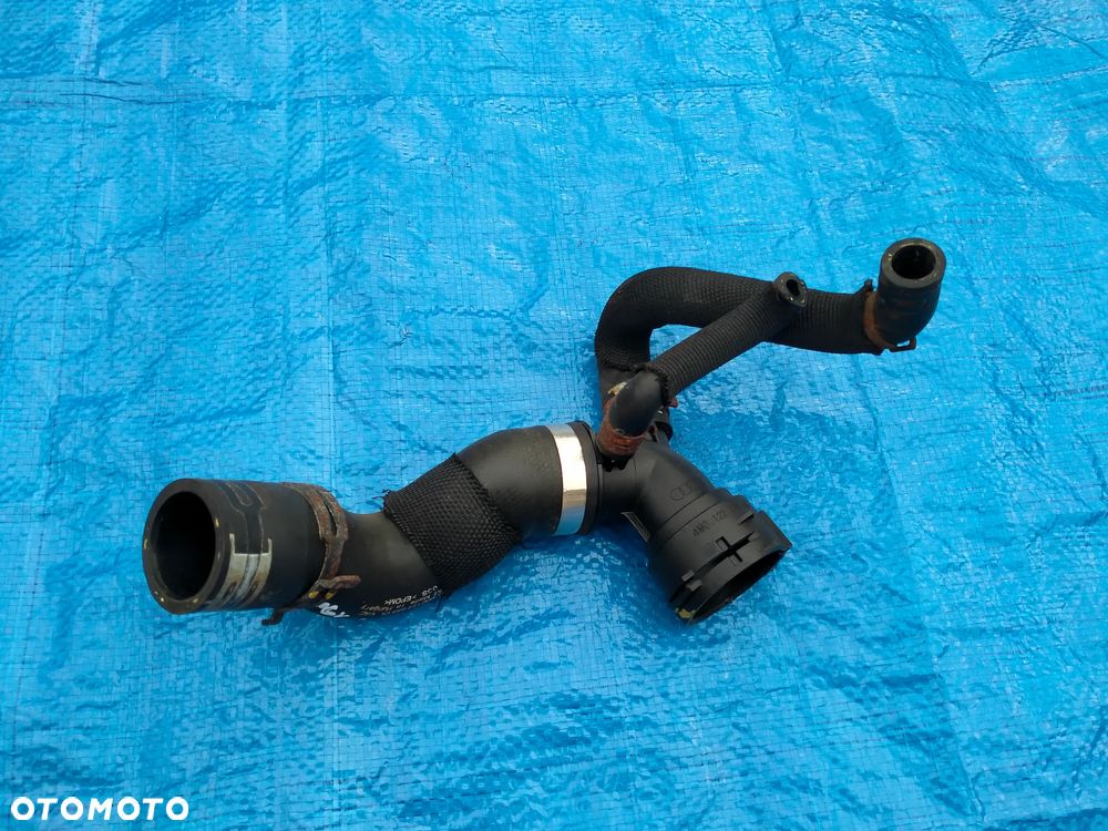 Audi SQ7 Q7 4M 4.0 TDI / Rura Wąż Przewód Wody Chłodnicy 4M0122055CL    / ORYGINAŁ - 1