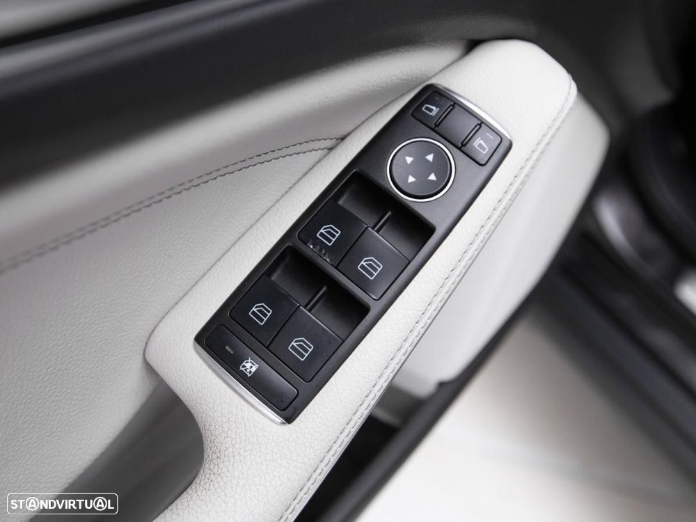 Mercedes-Benz GLA 180 - 13