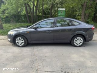 Ford Mondeo 2.0 Ghia - 7