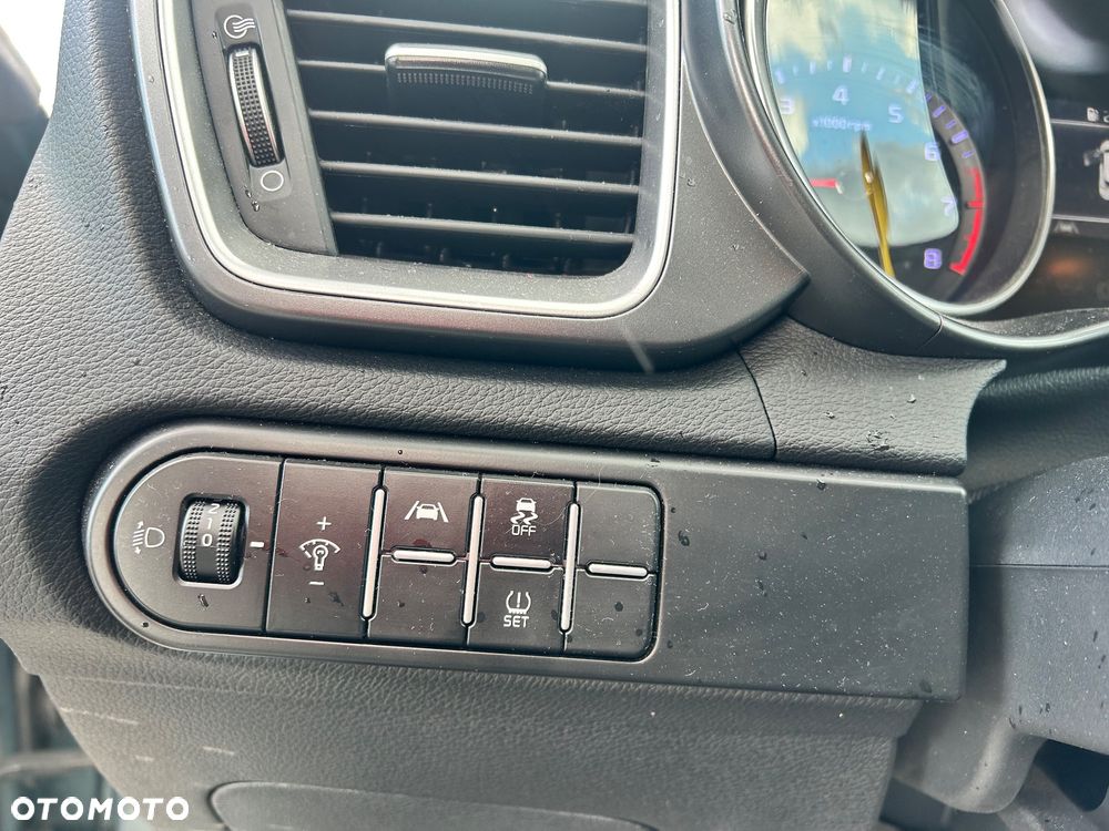 Kia Ceed 1.5 T-GDI L DCT - 38