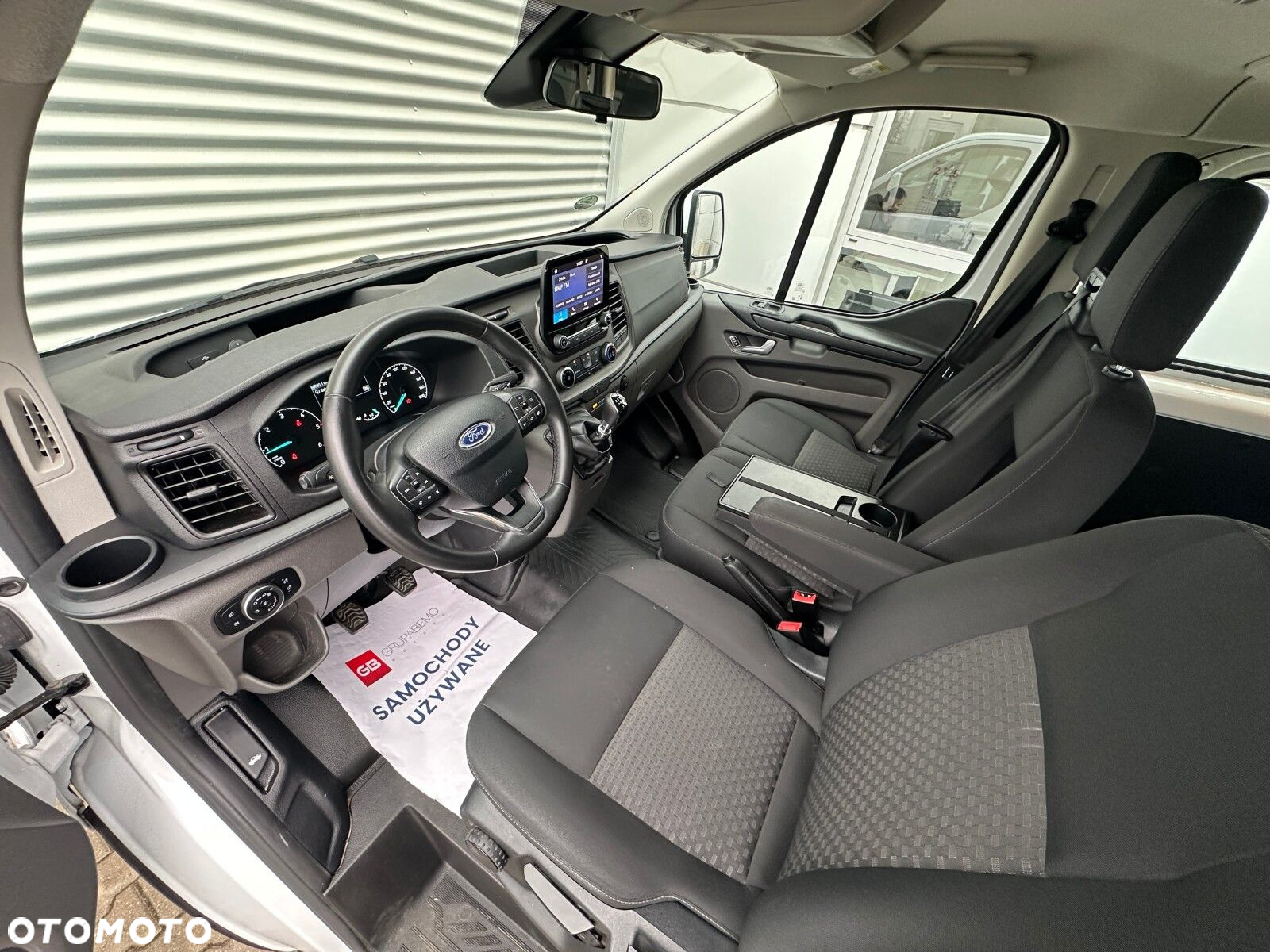 Ford Transit Custom - 13