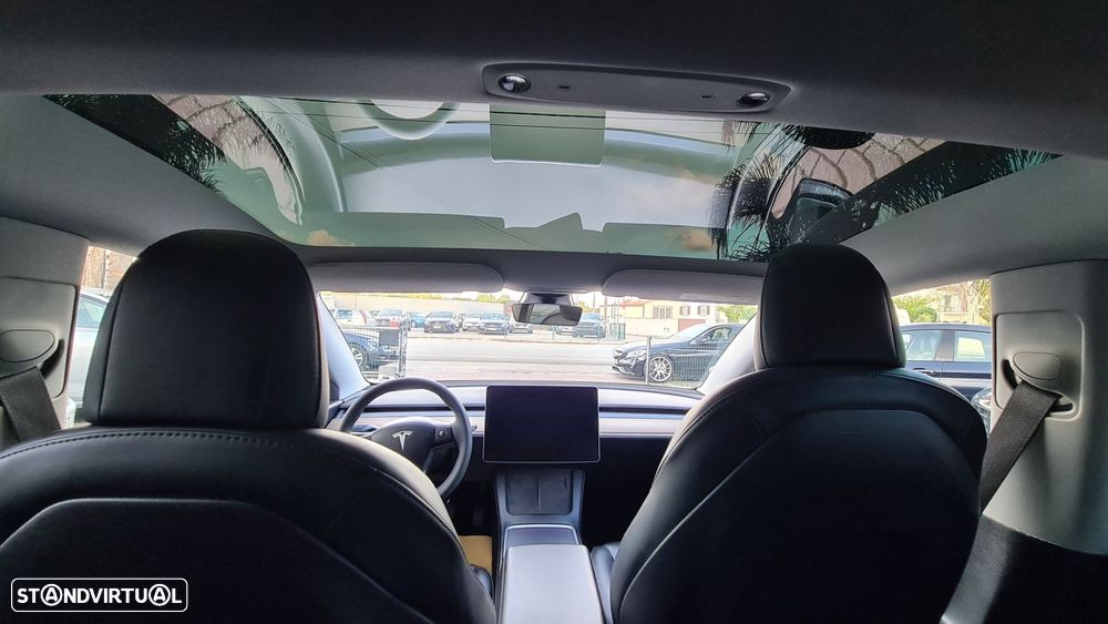 Tesla Model 3 - 18