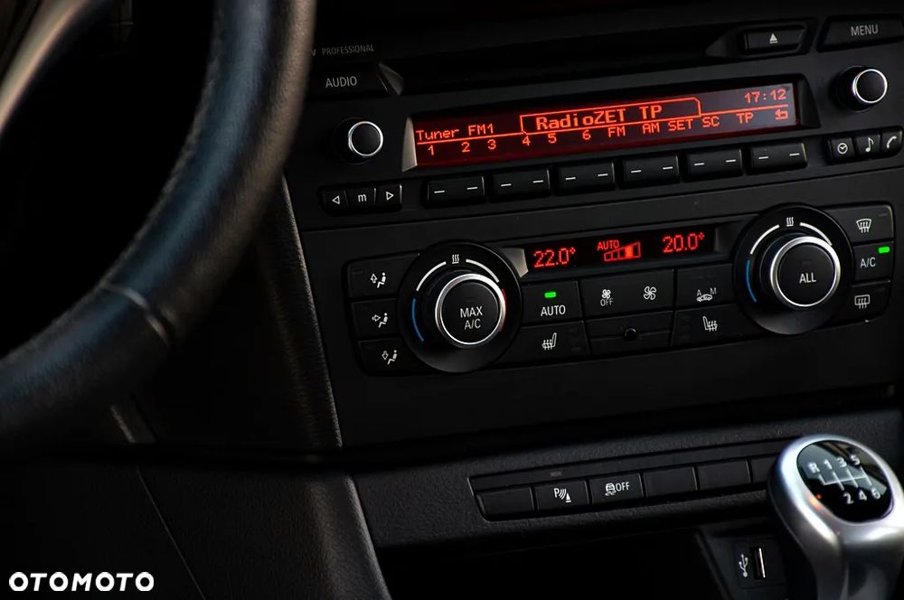 BMW X1 sDrive18i - 33