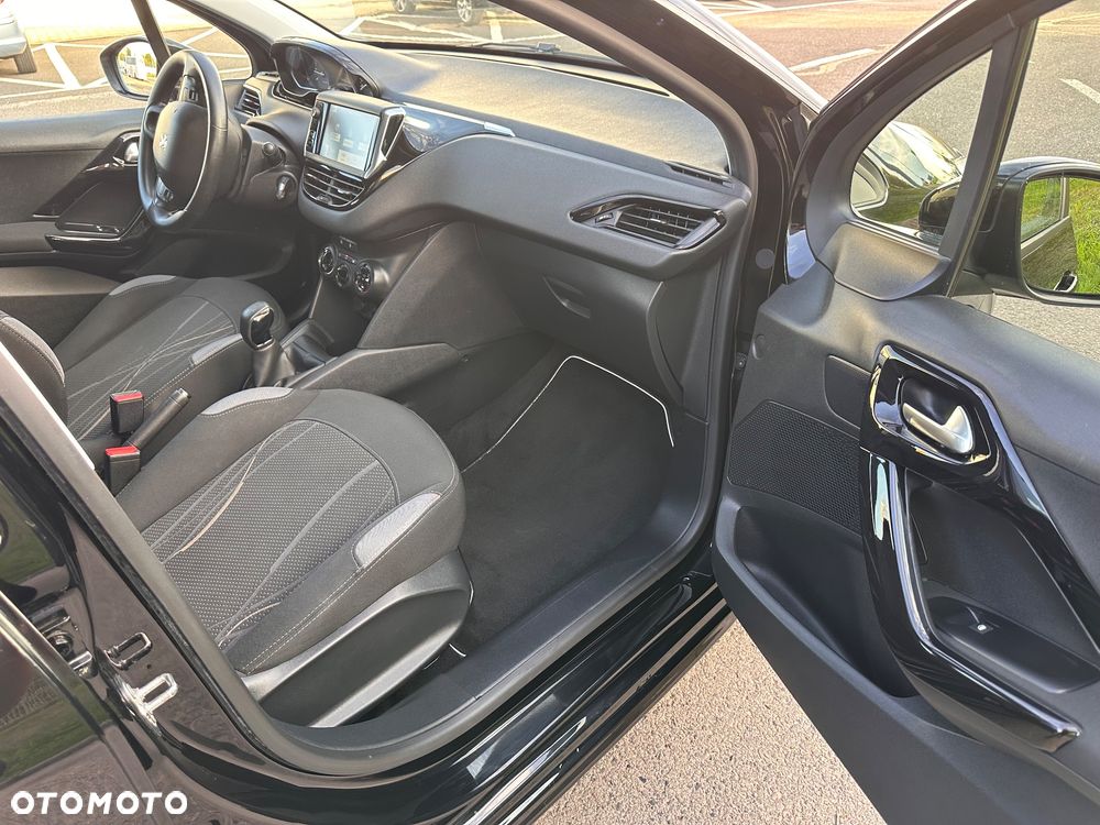 Peugeot 208 82 VTI Allure - 18