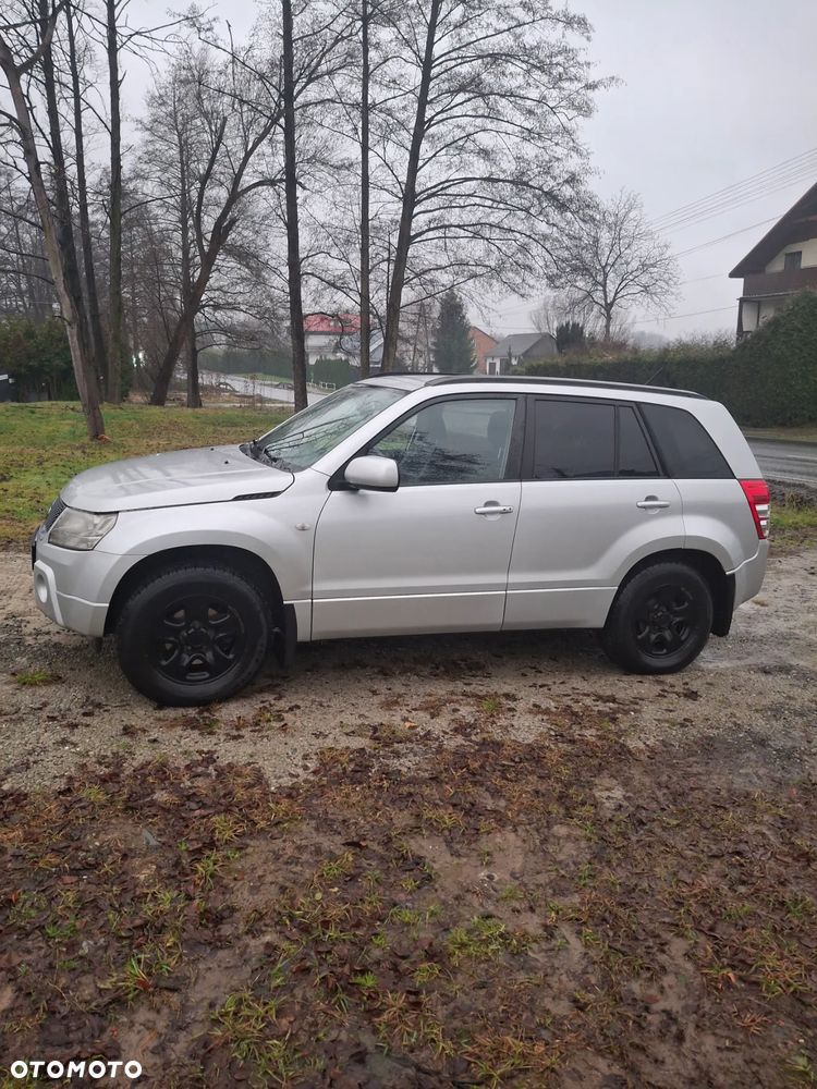 Suzuki Grand Vitara 2.0 - 2