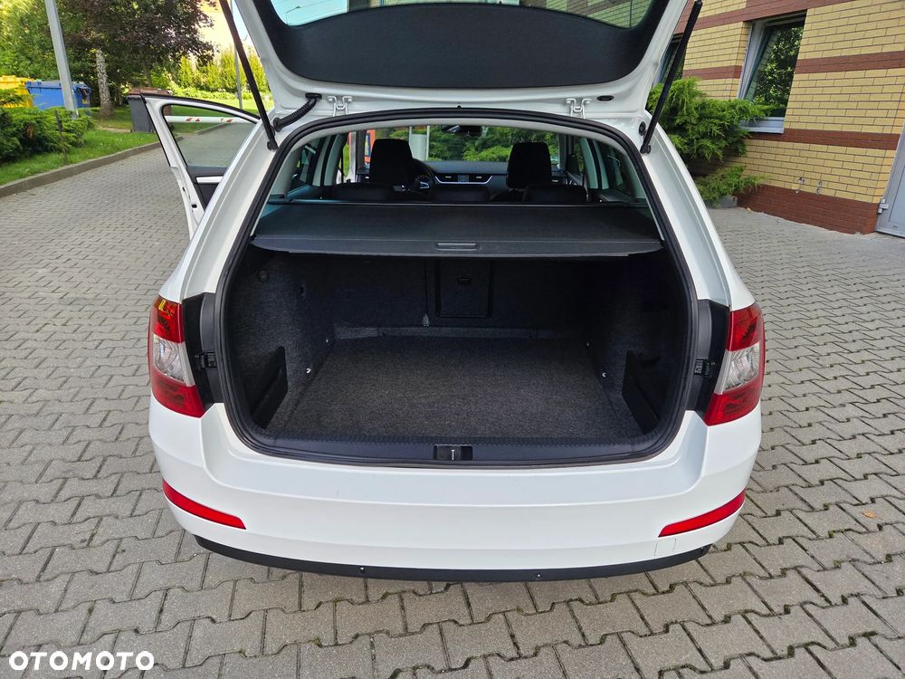 Skoda Octavia 2.0 TDI Drive - 23