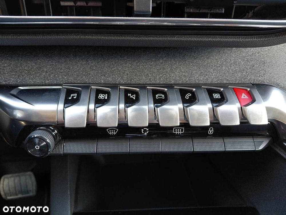Peugeot 3008 BlueHDi 130 Stop & Start EAT8 Allure Pack - 37