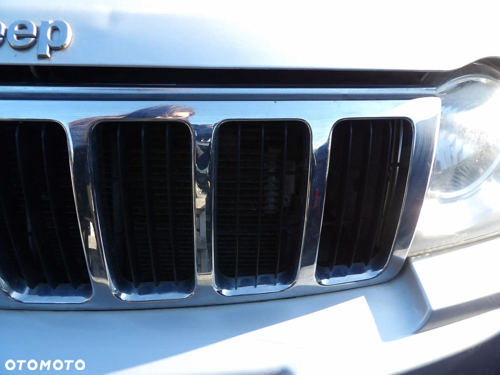 JEEP GRAND CHEROKEE WK GRILL ATRAPA 05-10 R. - 3