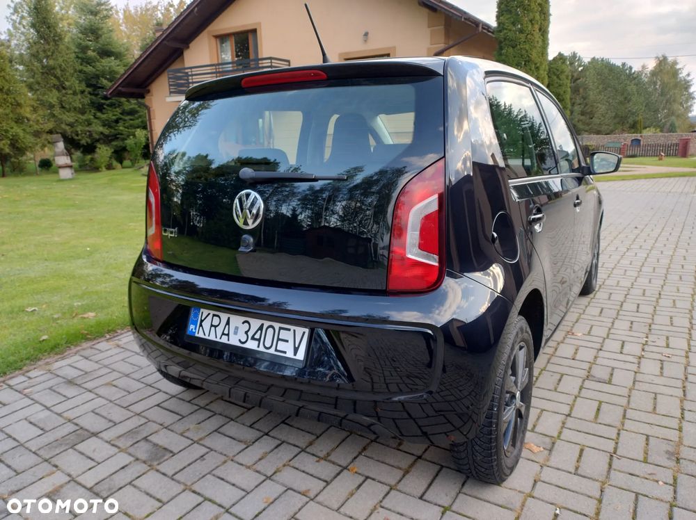 Volkswagen up! - 9