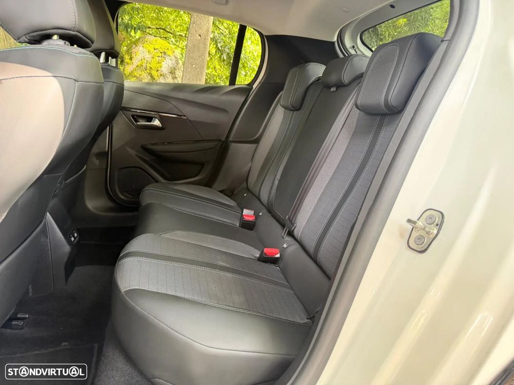 Peugeot e-208 50 kWh Allure Pack - 40