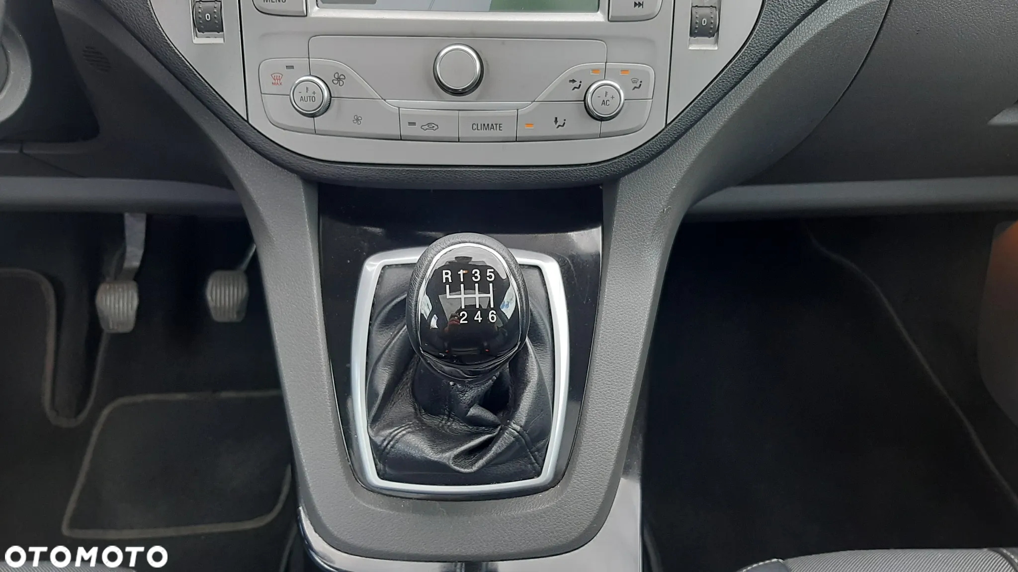 Ford Kuga 2.0 TDCi 4WD Titanium - 26