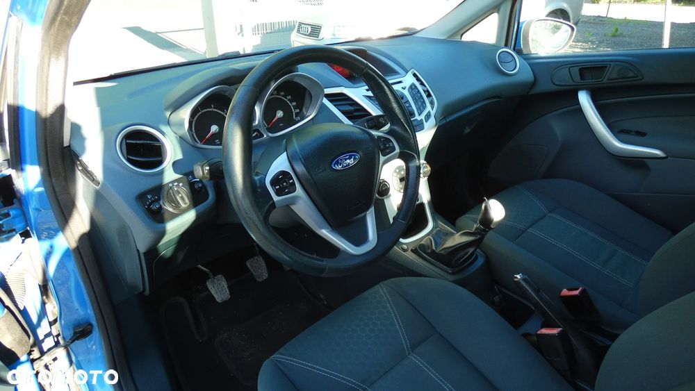 Ford Fiesta 1.25 Ambiente - 19